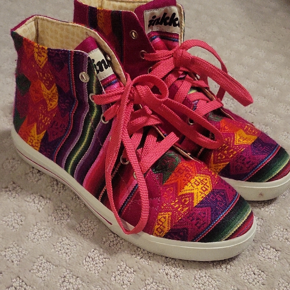 Inkkas Multicolor High-Top Sneakers